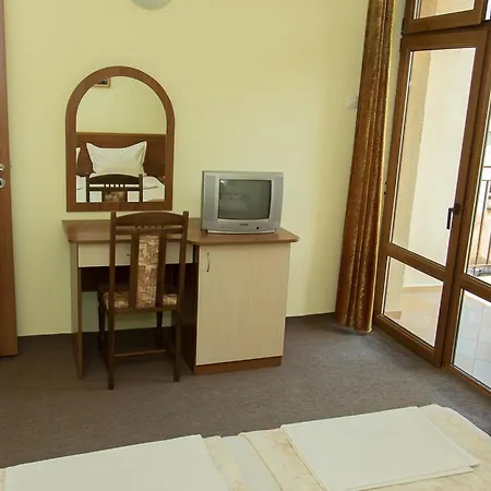 Iztok Guest house