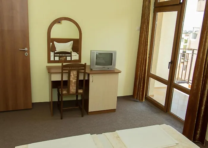 Iztok Къща за гости